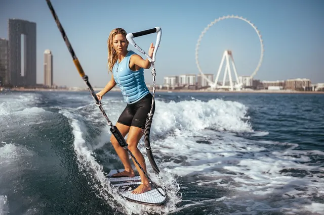 Ultimate Wake Dubai - Dubai Harbour