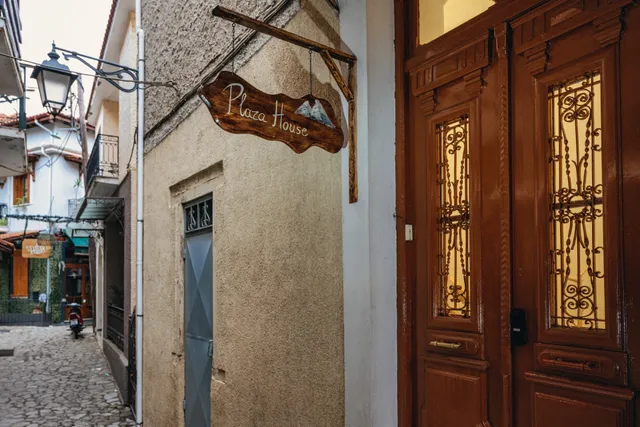 Plaza Guest house Αράχωβα