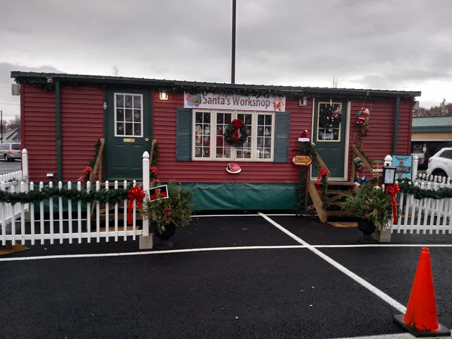 Hamburg Village Square