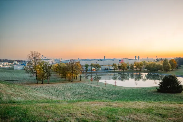 Logan Aluminum Gate 2 Truck gate