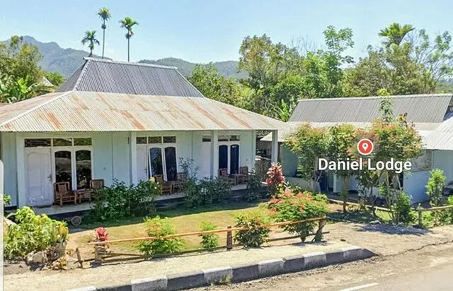 EXPRESS O 91929 Daniel Lodge Moni Kelimutu At Desa Wisata Koanara