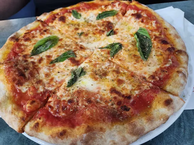 pizzeria Casa-Deli Inc.