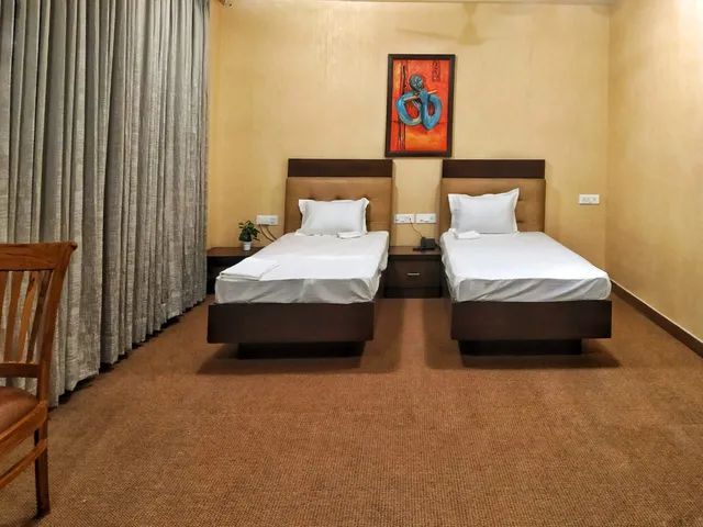 Capital O 49645 Metropolitan Grand