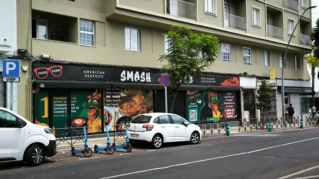 Smash Crab Tenerife Seafood & Burger