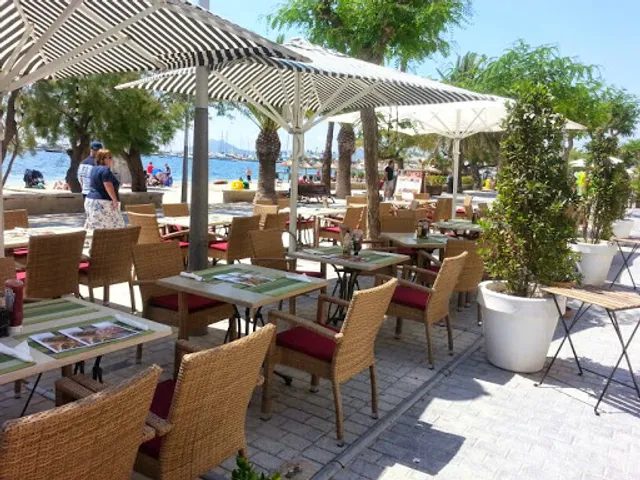 Restaurante Corb Marí