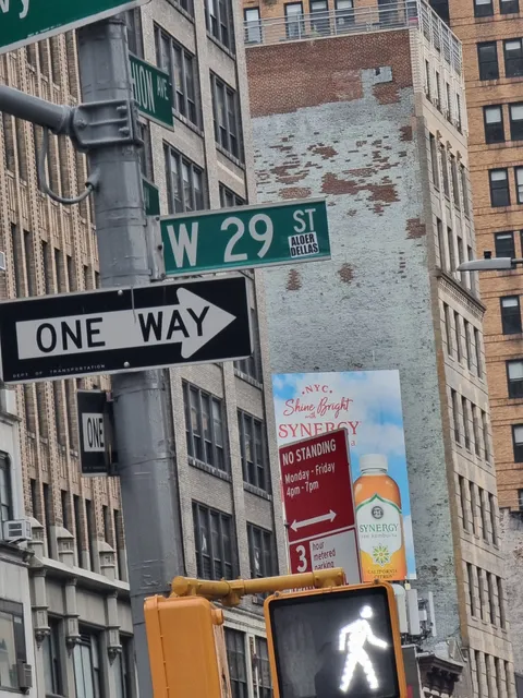 Manhattan Wardrobe Supply