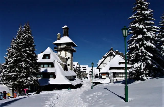 Select Lux Angella-Konaci Kopaonik