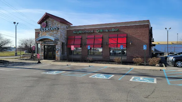 Applebee's Grill + Bar