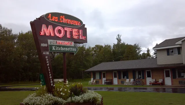 Les Cheneaux Motel