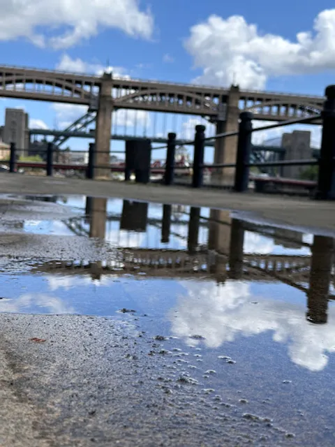 Quay 7 Restaurant & Bar