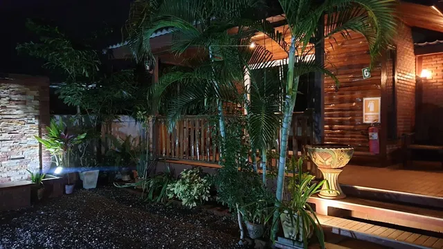 Sublunary Home Stay บ้านใต้แสงจันทร์