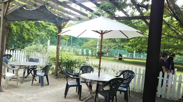 ドッグランカフェ・ワンラブ