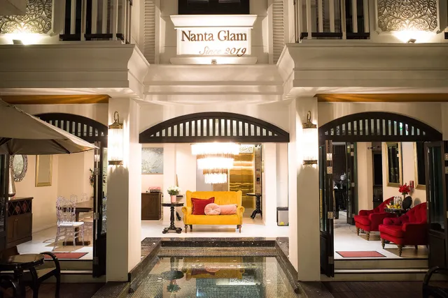 Nanta Glam CM Hotel