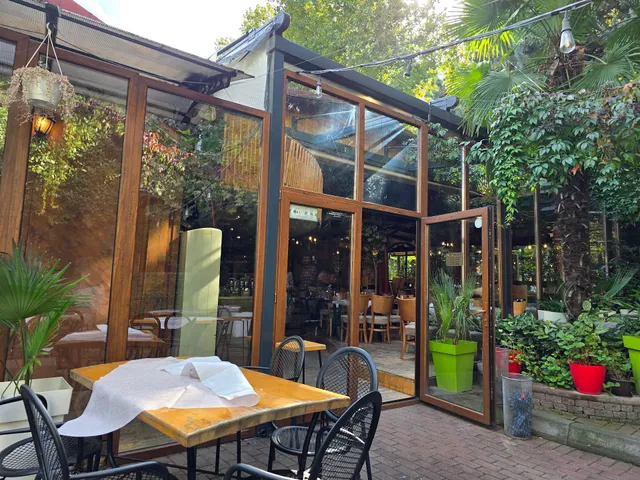 Gradska Kafeana Dvor