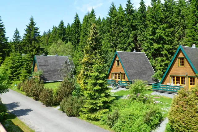 Berggasthof am Brand - Finnhütten & Ferienhäuser "Am Rennsteig"