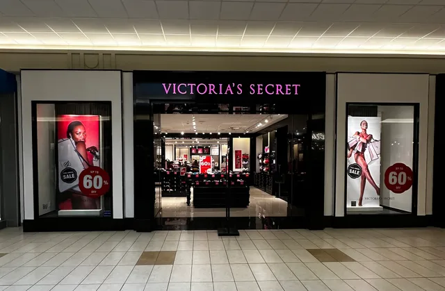 Victoria's Secret & PINK