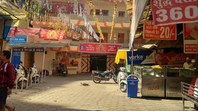 Cafe Green Saragarhi Sarai