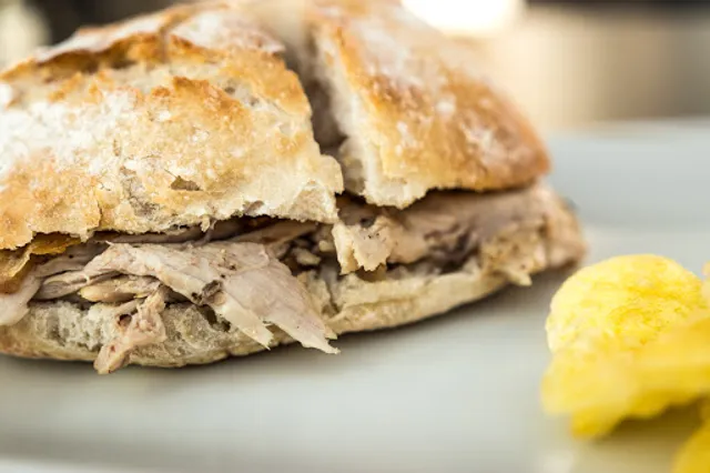 1743 - Leitão da mealhada