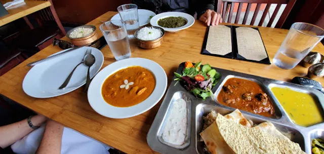 Everest Kitchen Restaurant & Bar