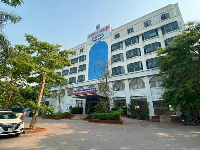 Khách Sạn Thương Nghiệp Thái Hoà