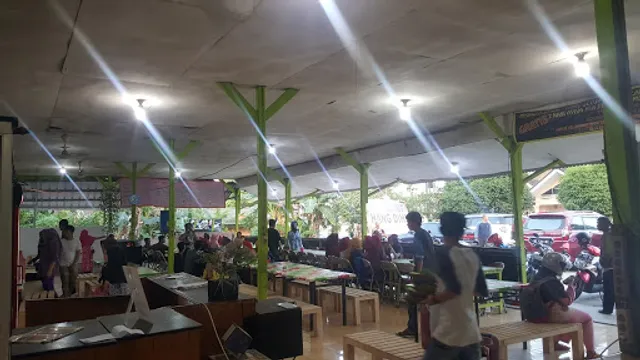 Ayam Penyet Hang Dihi