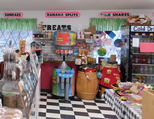 Treehouse Treats and Treasures