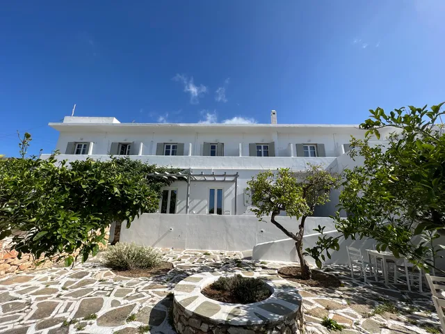 Anezina Hotel & Village