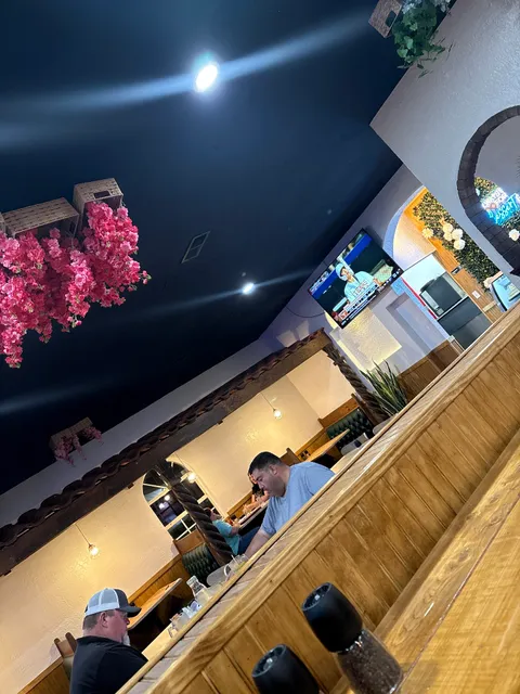 Dos Aguas Mexican Grill & Bar