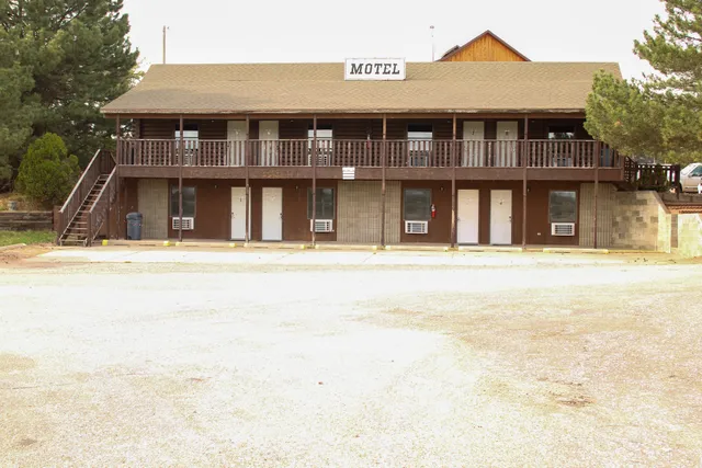 Calamus Motel & RV, LLC