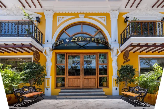 HOTEL LA MOON PUDUCHERRY