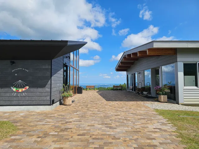 IZUMI PEAK BASE （泉ピークベース）