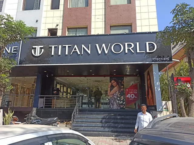 Titan World - Rohini, New Delhi