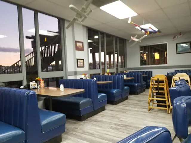 The Riverside Airport Cafe