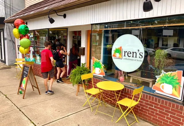 Ren's Coffeehouse & Books