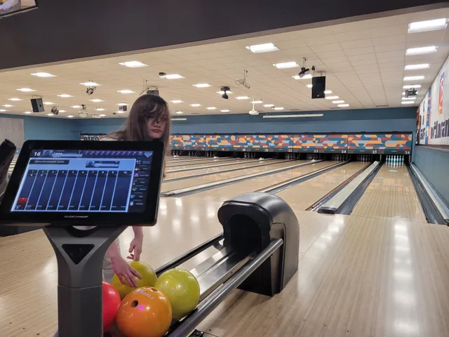 Pierside Entertainment Center