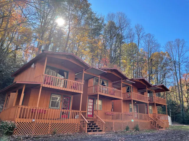 Helen Hideaway Cabins