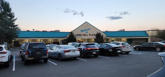 Long Hill Plaza