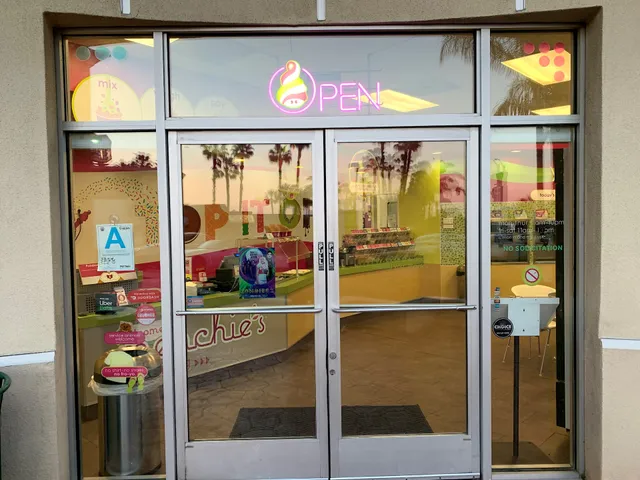 Menchie's Frozen Yogurt