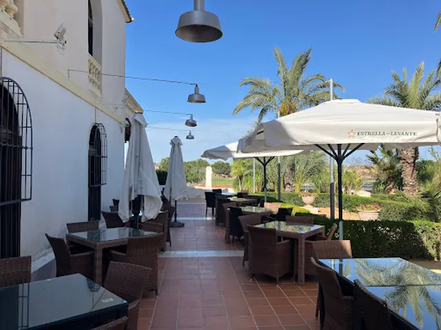 El Casón de Riquelme Restaurante y Bar