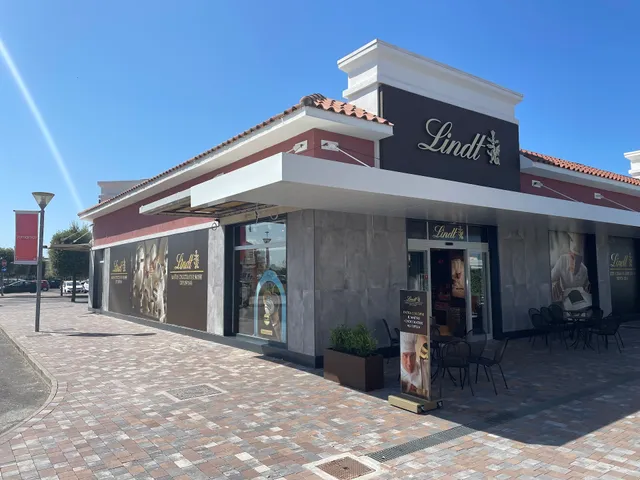 Lindt Chocolate Shop Da Vinci