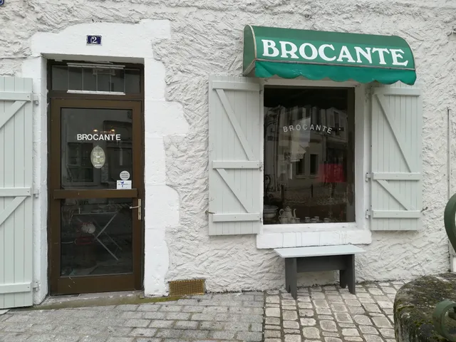 Antiquités / Brocante M.claire