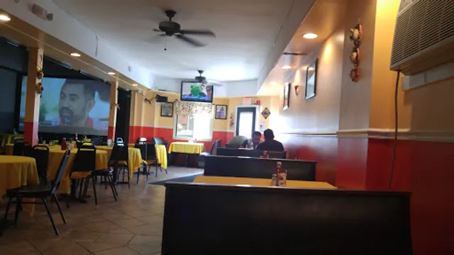 El Rincon Troncaleño Restaurant & Bar