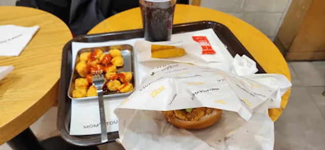 맘스터치 전주서신점