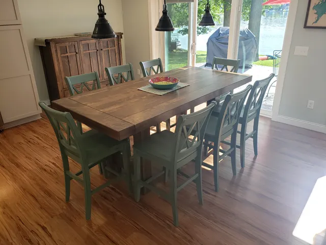 Only Amish Handcrafted Hardwood Furniture