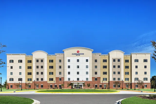 Candlewood Suites Building 38300