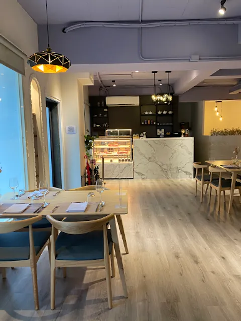 ROAST • 初 熟成牛排館