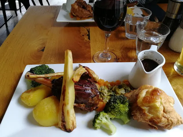 The Distiller's Arms