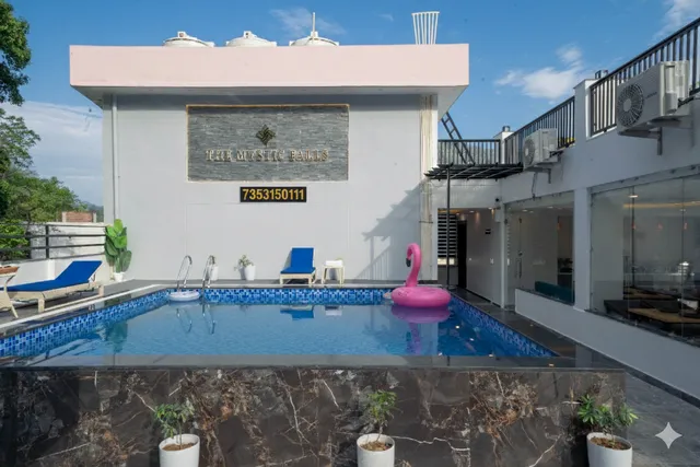 Perfectstayz Premium Mystic Falls