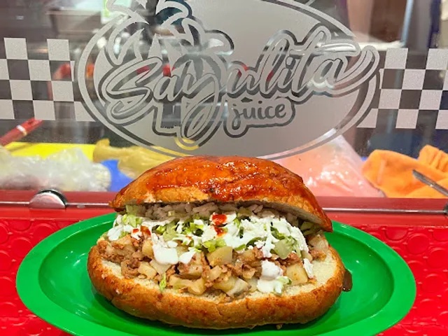 Sayulita Tortas Gigantes