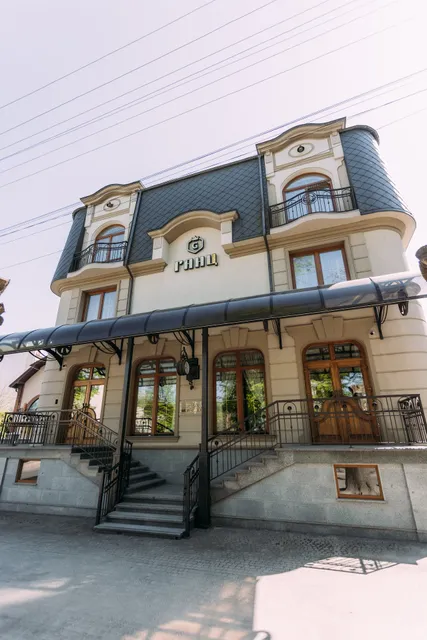 Hotel & Restaurant Ganz | Готель та Реcторан Ганц